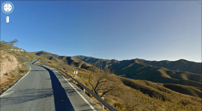 El puerto es espectacular y la carretera está en buen estado.