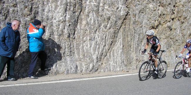 Tondo y "Purito" escapados ya en el Coll de Josa, a km de la meta en La Seu d'Urgell en la Volta 2010. Foto de blacksnickys.blogspot.com